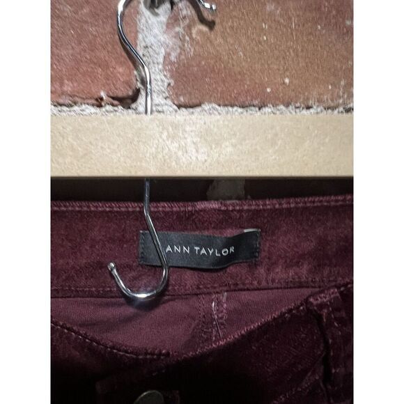 Ann Taylor Womens Red Velour Skinny Pant Size 10 NWT - Picture 3 of 4